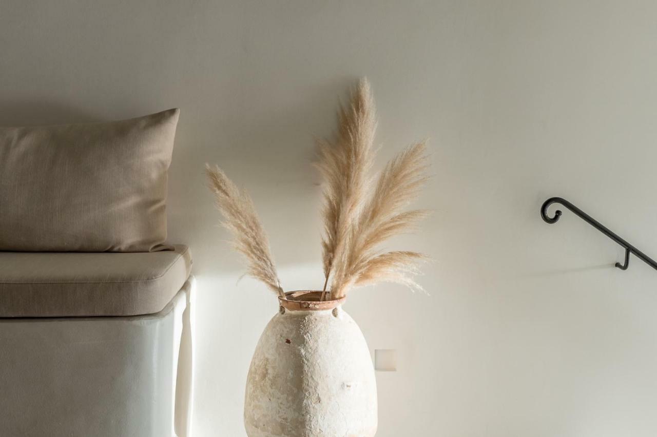 Enigma Fira (Santorini)